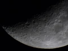 der Mond am 20.02.2010 mit Canon-Objektiv 100-400mm +2xConverter, als 100% Crop